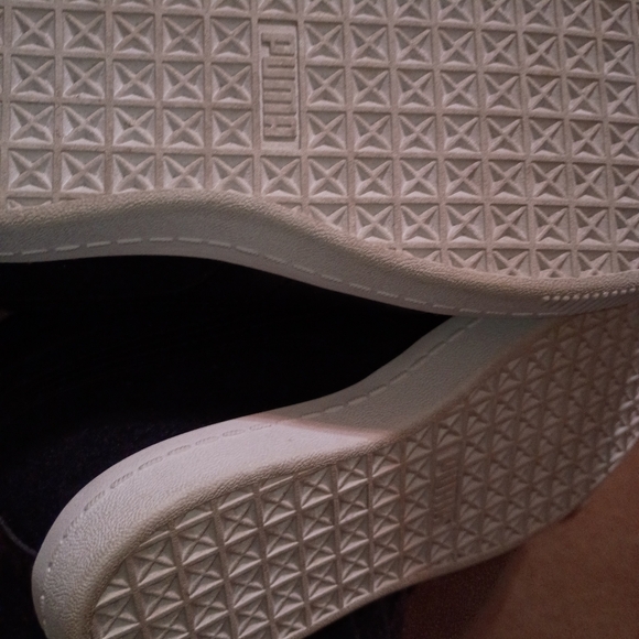 Ladies Puma - Picture 6 of 6